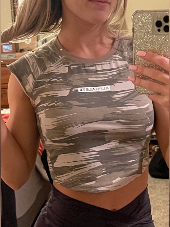 Alphalete Tops - Alphalete Camo Cropped mesh back top
